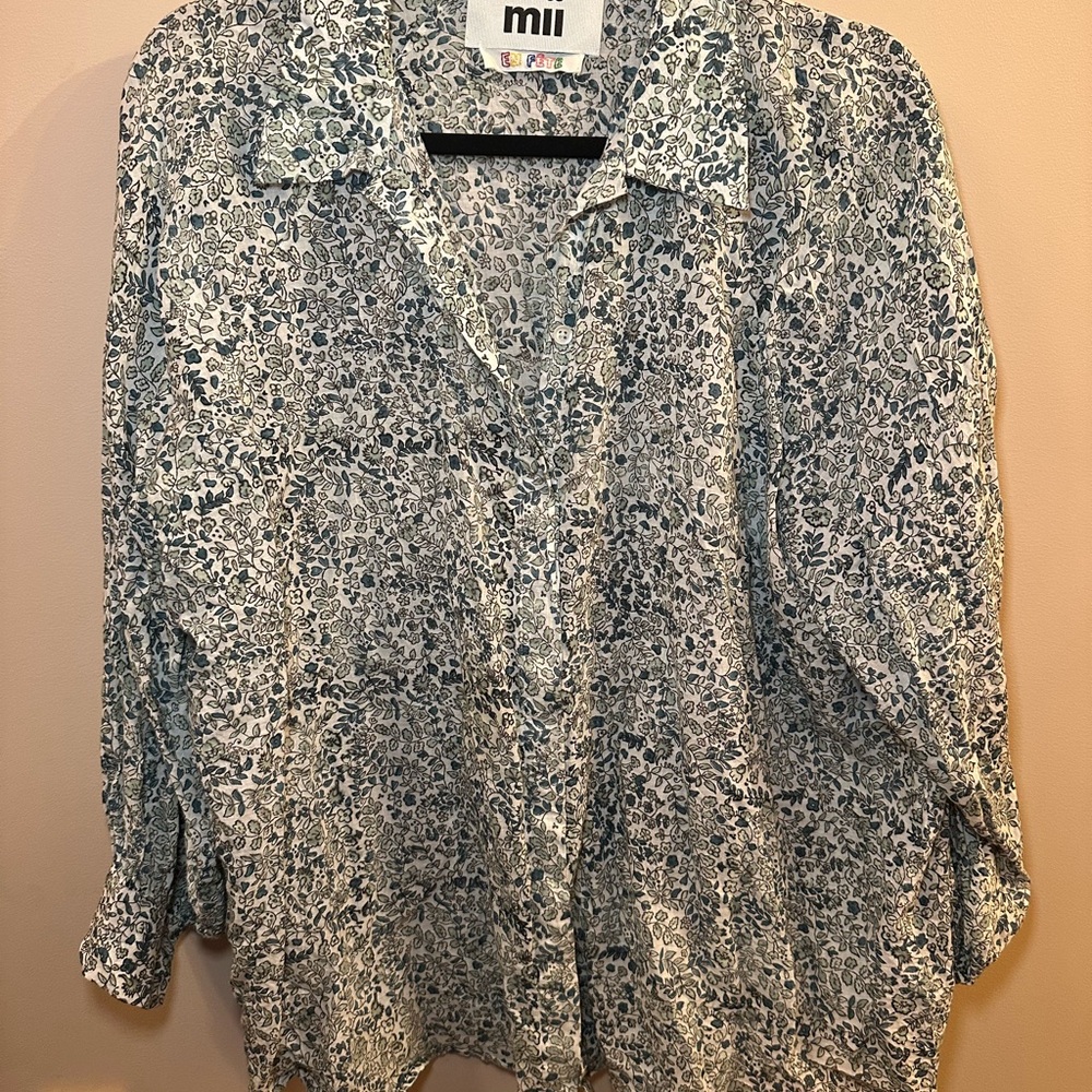 mii Blue and Green Floral Button Down Blouse